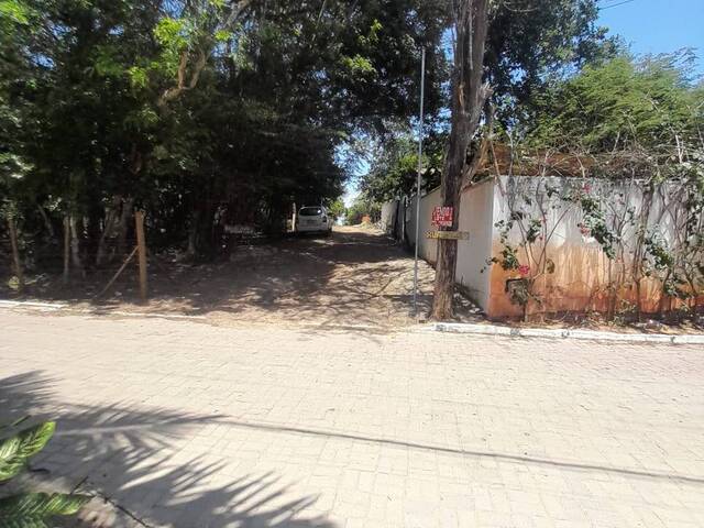 Land in Terreno com 805m² (23x35m)  pronto para construir em rua calçada