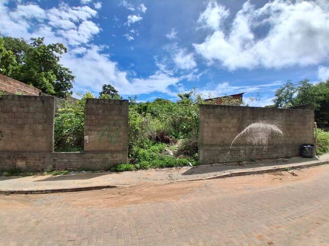 Land in Terreno 15x20 com muros e pronto para construir!