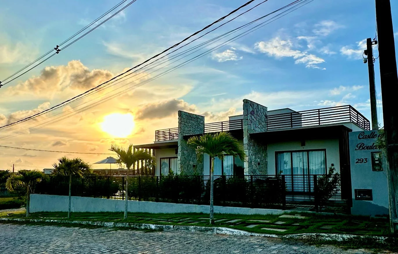 House in Casa multifamiliar à venda em Sibaúma com piscina e 3 apartamentos